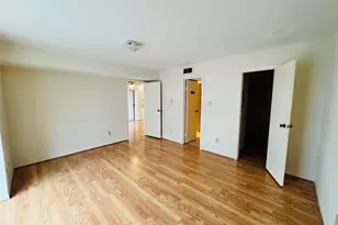3100 Walnut Bend Ln, Houston, TX 77042 - Photo 10