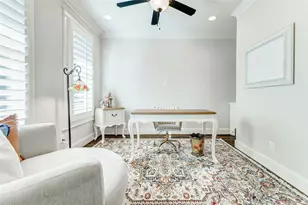 405 W 27th St, Houston, TX 77008 - Photo 2