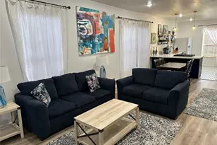 4009 Avenue L, Galveston, TX 77550 - Photo 2