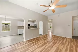 22 Highland St, Texas City, TX 77591 - Photo 10