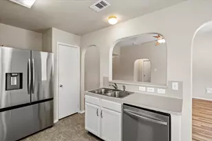 22 Highland St, Texas City, TX 77591 - Photo 14
