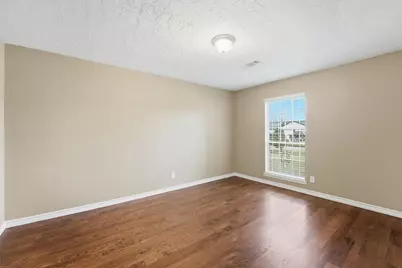 4122 Regency Drive, Houston, TX 77045 - Photo 10