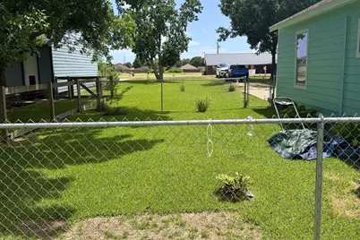 1714 N Avenue Q, Freeport, TX 77541 - Photo 18