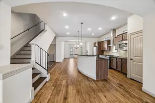903 Asbury St, Houston, TX 77007 - Photo 10