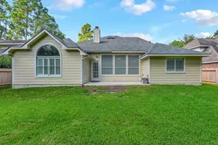 46 E Hobbit Glen Dr, Conroe, TX 77384 - Photo 8