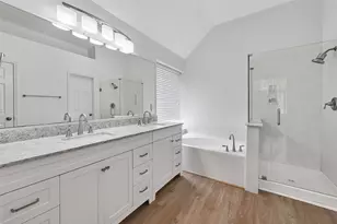 46 E Hobbit Glen Dr, Conroe, TX 77384 - Photo 22