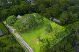 2210 Rita St, El Campo, TX 77437 - Photo 2