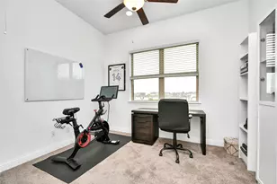 11012 Mikula Dr, Houston, TX 77043 - Photo 18
