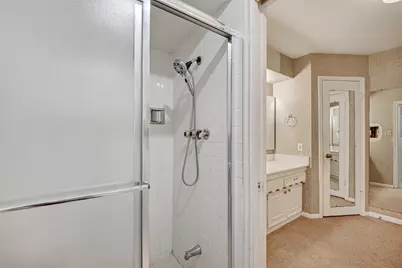 7707 Burning Hills Drive, Houston, TX 77071 - Photo 42