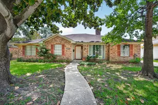 7707 Burning Hills Dr, Houston, TX 77071 - Photo 1