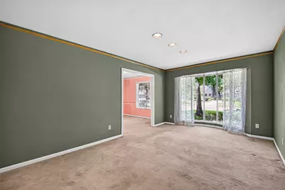 7707 Burning Hills Drive, Houston, TX 77071 - Photo 10