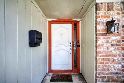 7707 Burning Hills Drive, Houston, TX 77071 - Photo 6