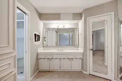 7707 Burning Hills Drive, Houston, TX 77071 - Photo 40