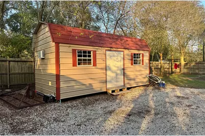 3706 College Street, Damon, TX 77430 - Photo 4