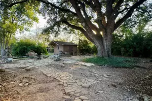 3706 College St, Damon, TX 77430 - Photo 8