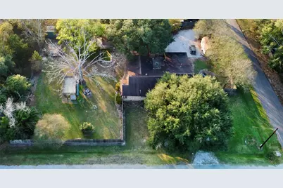 3706 College Street, Damon, TX 77430 - Photo 4