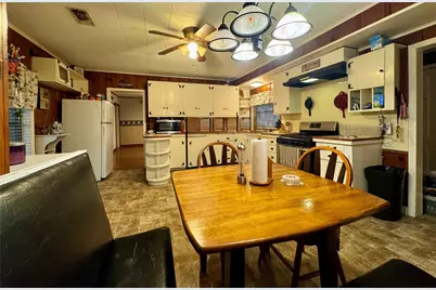 3706 College Street, Damon, TX 77430 - Photo 10