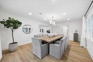 6434 Pineshade Ln, Houston, TX 77008 - Photo 12