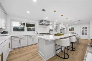 6434 Pineshade Ln, Houston, TX 77008 - Photo 14