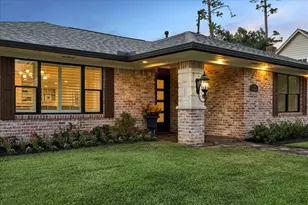 6434 Pineshade Ln, Houston, TX 77008 - Photo 8
