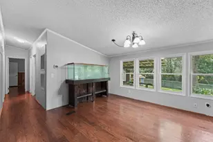 11899 Oak Apple Ct, Willis, TX 77378 - Photo 8