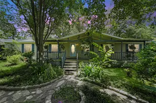 11899 Oak Apple Ct, Willis, TX 77378 - Photo 2