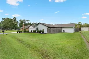 110 Dozent Ln, Baytown, TX 77521 - Photo 2