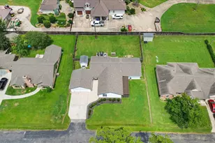 110 Dozent Ln, Baytown, TX 77521 - Photo 32