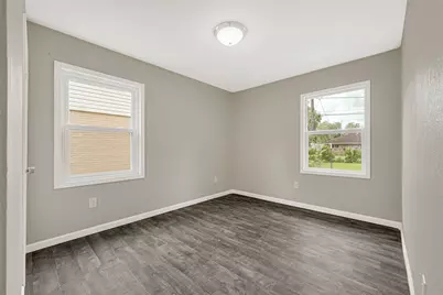 5714 Peacock Street, Houston, TX 77033 - Photo 16