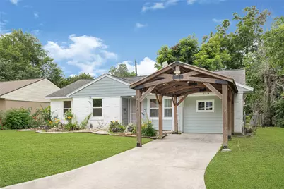 5714 Peacock Street, Houston, TX 77033 - Photo 1