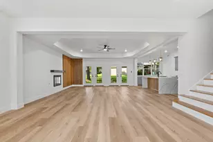 240 Sarasota Cir S, Montgomery, TX 77356 - Photo 6