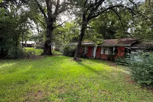 2103 E Houston Ave, Crockett, TX 75835 - Photo 6