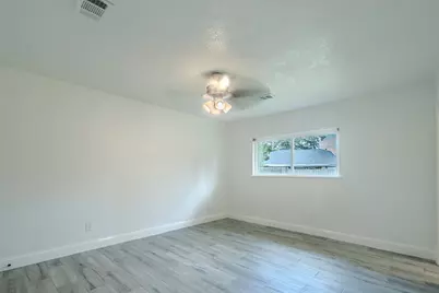 9818 Toucan Lane, Conroe, TX 77385 - Photo 10