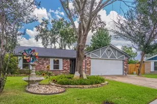 9818 Toucan Ln, Conroe, TX 77385 - Photo 20