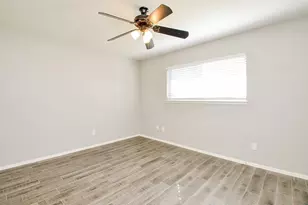 9215 Sharpcrest St, Houston, TX 77036 - Photo 22