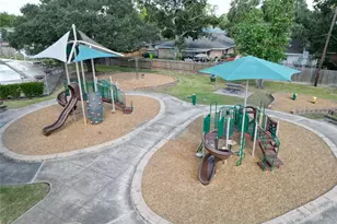 11746 N Evelyn Cir, Houston, TX 77071 - Photo 26