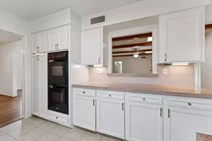 983 W Donovan St, Houston, TX 77091 - Photo 28