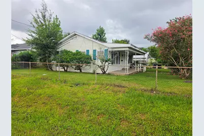300 S Sandra Street, Conroe, TX 77301 - Photo 2