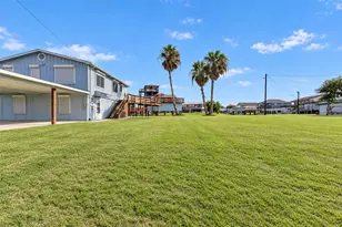1913 County Rd 201, Sargent, TX 77414 - Photo 44