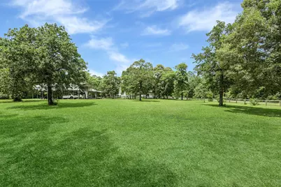 30311 N Holly Oaks Circle, Magnolia, TX 77355 - Photo 34