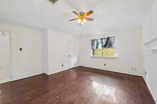 19927 Sutton Falls Dr, Cypress, TX 77433 - Photo 16