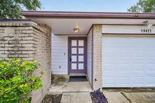 19927 Sutton Falls Dr, Cypress, TX 77433 - Photo 2