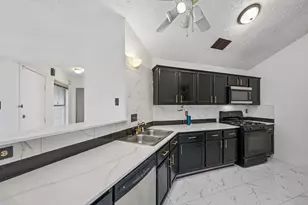 19927 Sutton Falls Dr, Cypress, TX 77433 - Photo 8