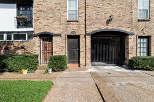 1909 Brun St, Houston, TX 77019 - Photo 2