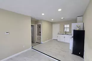 8703 Berndale St, Houston, TX 77029 - Photo 2