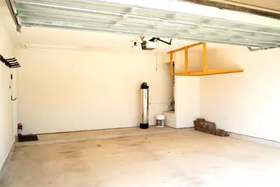 429 Lake Line Drive, Alvin, TX 77511 - Photo 2