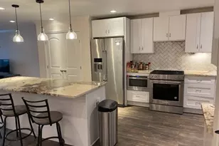 8565 Hiridge St, Houston, TX 77055 - Photo 2