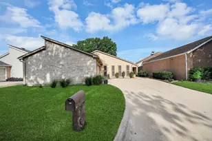 2210 Linea Del Pino St, Houston, TX 77077 - Photo 2