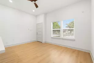 9819 Turnbow St, Houston, TX 77029 - Photo 14