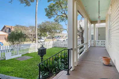 3111 Avenue R, Galveston, TX 77550 - Photo 6